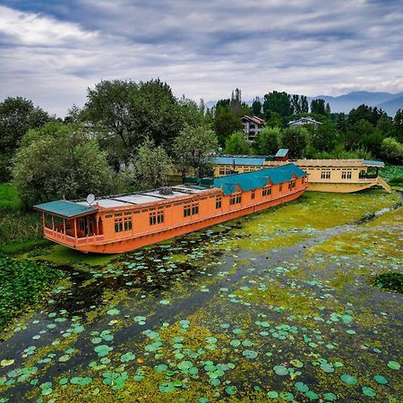 Kings Houseboats Hotel ศรีนาการ์ ภายนอก รูปภาพ